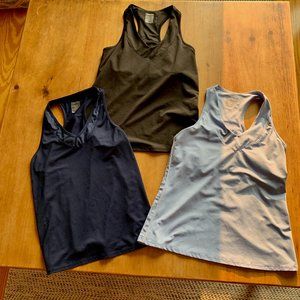 Set of 3 Lucky in Love tennis tanks - size M